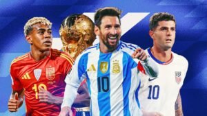 Un trio éclectique mettant en scène le joueur espagnol en rouge, l'Argentin Messi en bleu et blanc, et l'Américain Pulisic en blanc, sur fond de Coupe du Monde.