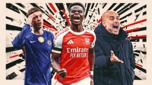 يبدو لاعب تشيلسي مرتدياً الأزرق محبطاً، بينما يحتفل بوكايو ساكا من أرسنال بحماس، ويومئ بيب غوارديولا بحماس في خلفية ديناميكية.