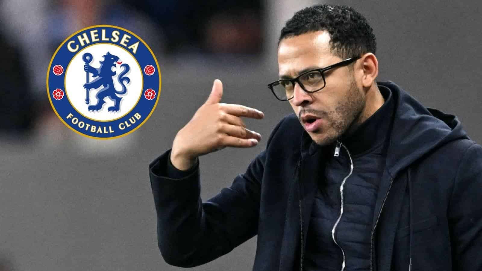 Un entraîneur marocain gesticulant avec passion pendant un match, avec le logo du Chelsea FC en arrière-plan, reflétant une dynamique footballistique intense.