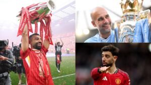Mohamed Salah viert met de Premier League-trofee, naast Pep Guardiola die een andere trofee vasthoudt, en Bruno Fernandes die gebaren maakt.