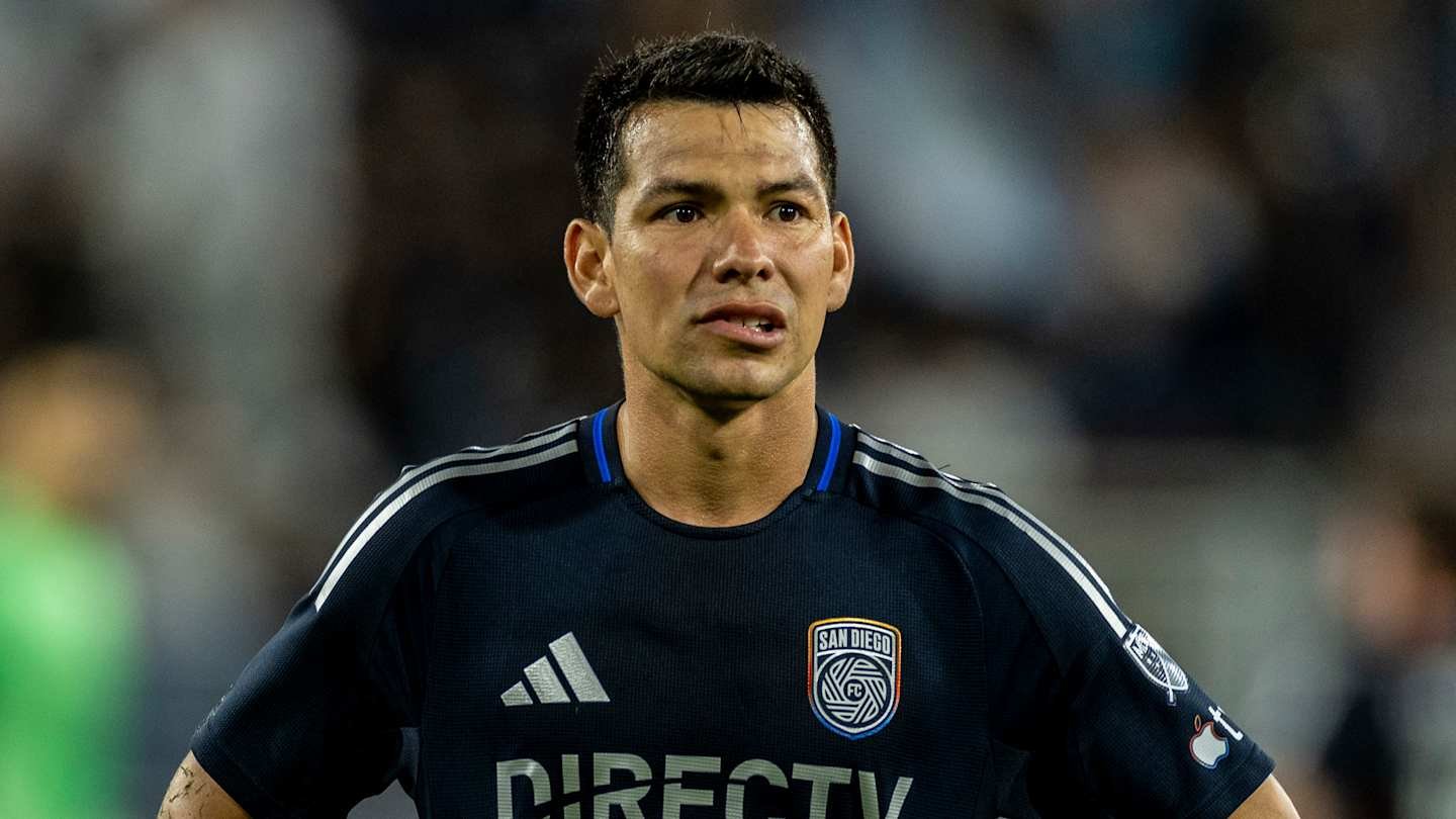 Hirving Lozano in a dark San Diego FC jersey, looking concerned during a match, reflecting on his World Cup 2026 aspirations.