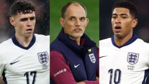Phil Foden, Thomas Tuchel et Jesse Lingard en tenue d'Angleterre, soulignant l'influence de Tuchel sur les sélections de joueurs pour les prochaines compétitions.