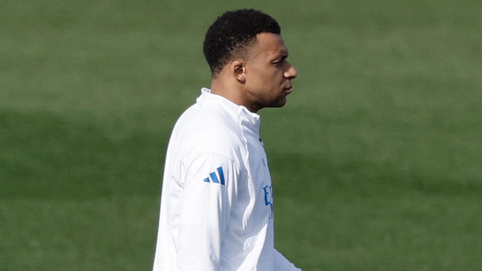 Mbappe's defensive work splits Madrid media