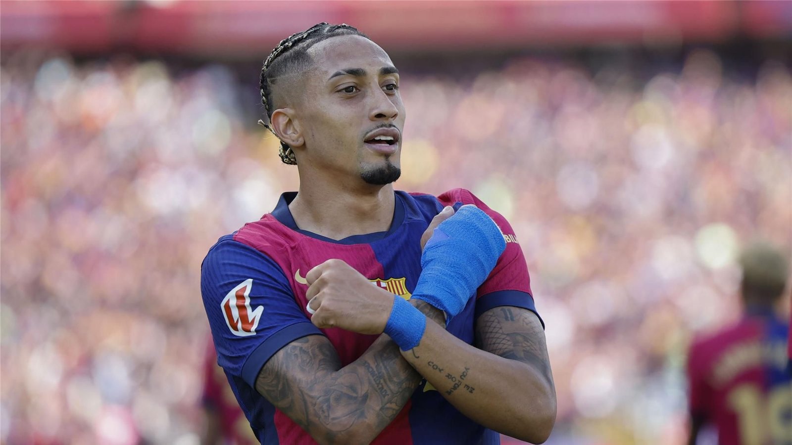 ثلاثة أندية سعودية تستهدف التعاقد مع رافينيا، لاعب برشلونة