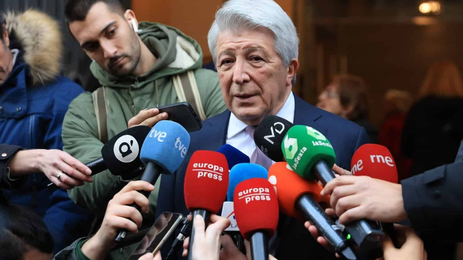 Atletico-voorzitter hekelt hoofd Spaanse voetbalbond over locatie bekerfinale