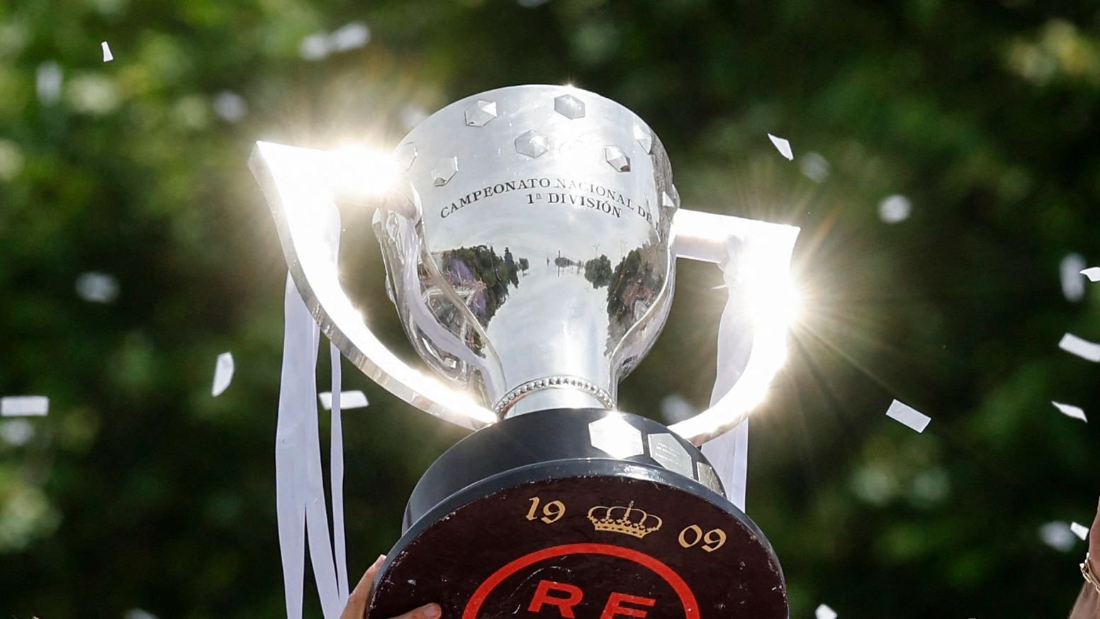 سباق دوري الدرجة الأولى الإسباني 2025-26 يشتد مع مباريات برشلونة وريال مدريد