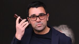 برشلونة يواجه أزمة صيفية غير مألوفة