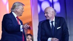 رحلة إلى المدرجات: الوجه الآخر لكأس العالم الغني