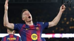 Lewandowski nie les rumeurs de départ du FC Barcelone