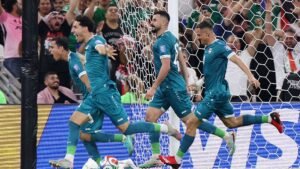 العراق يستهدف هداف الدوري الأمريكي لكرة القدم بينما تراقب السويد بقلق