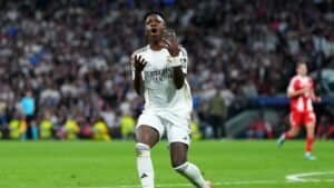 Les supporters du Real Madrid se révoltent à nouveau contre Vinicius