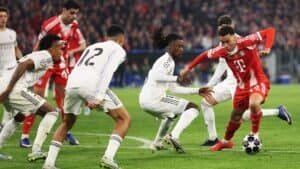 نجم ريال مدريد ينهار في البكاء بسبب الرحيل