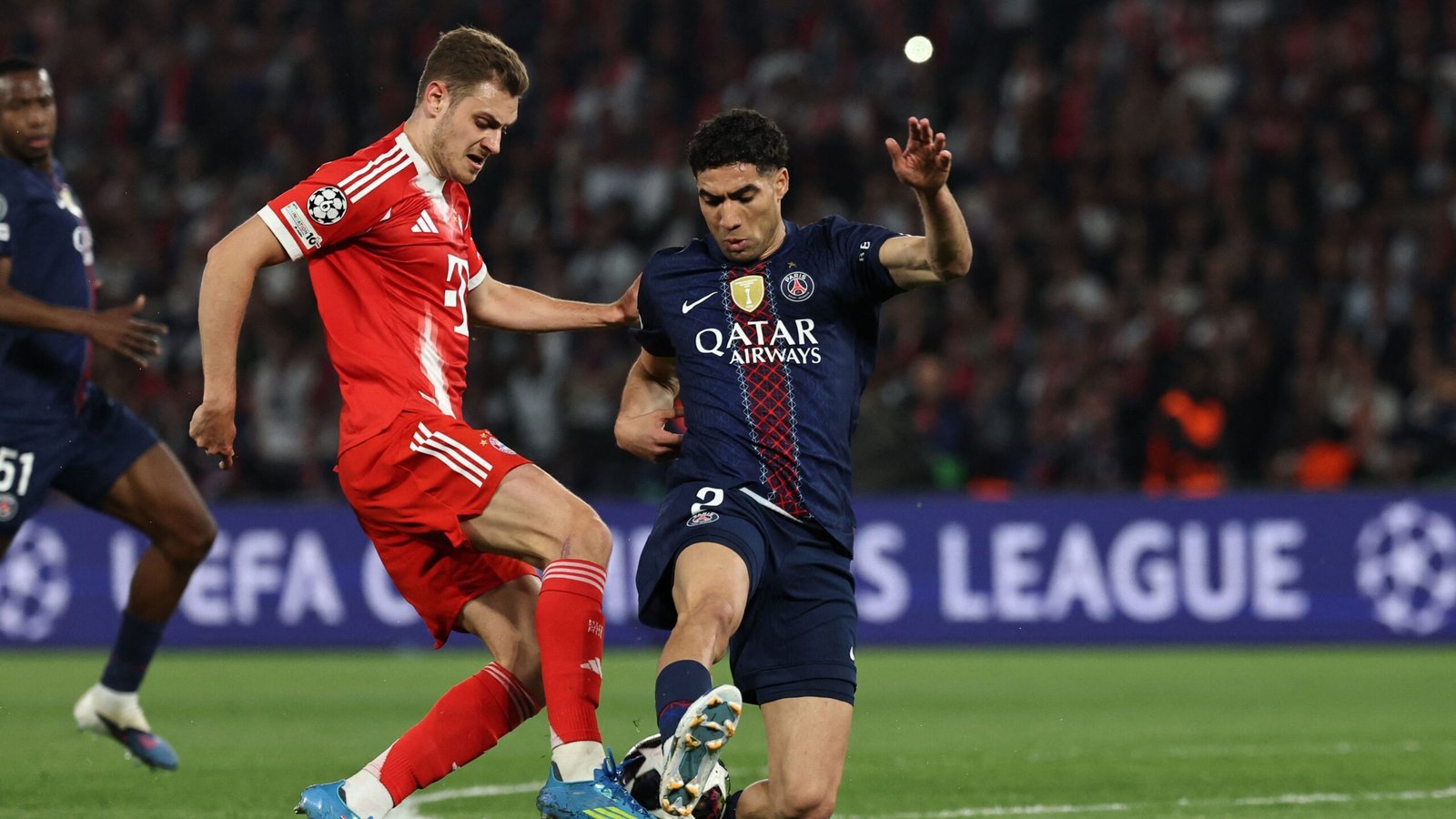 Hakimi played full Bayern match injured, fears over decisive clash