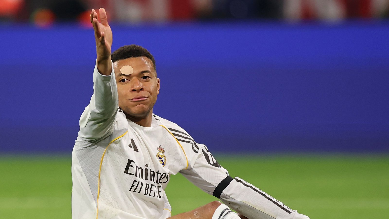مبابي يتحول إلى عبء على ريال مدريد وسط الأزمة